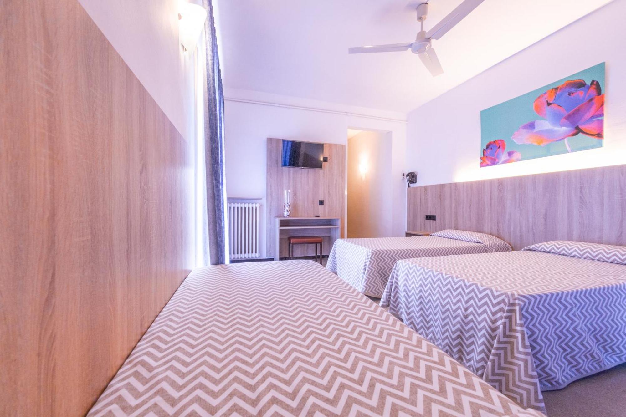 Hotel Bell Aire ลาเอสตาร์ติต ภายนอก รูปภาพ